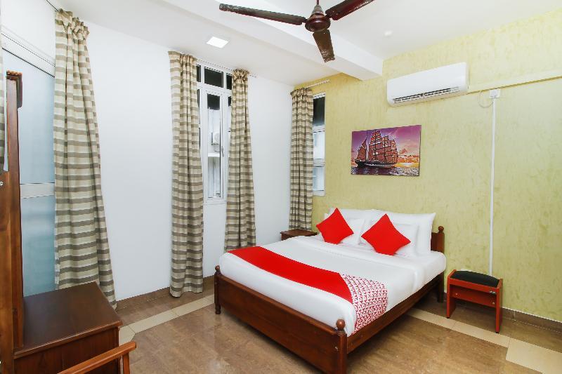 Maple Tree Residencies Hotel Dehiwala-Mount Lavinia Екстериор снимка